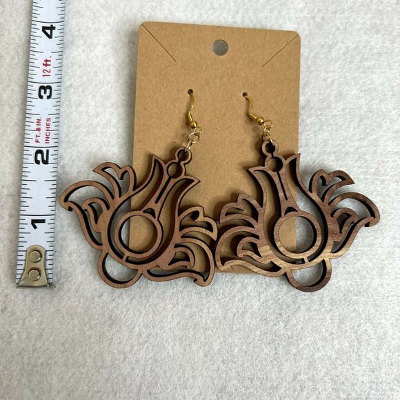 Wooden Flower Cutout Earrings - Picture 3 of 3